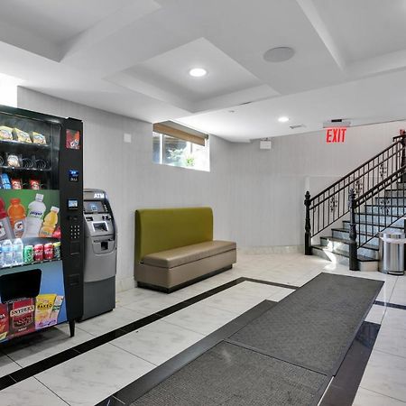 Hotel Mint Jfk Airport New York Bagian luar foto